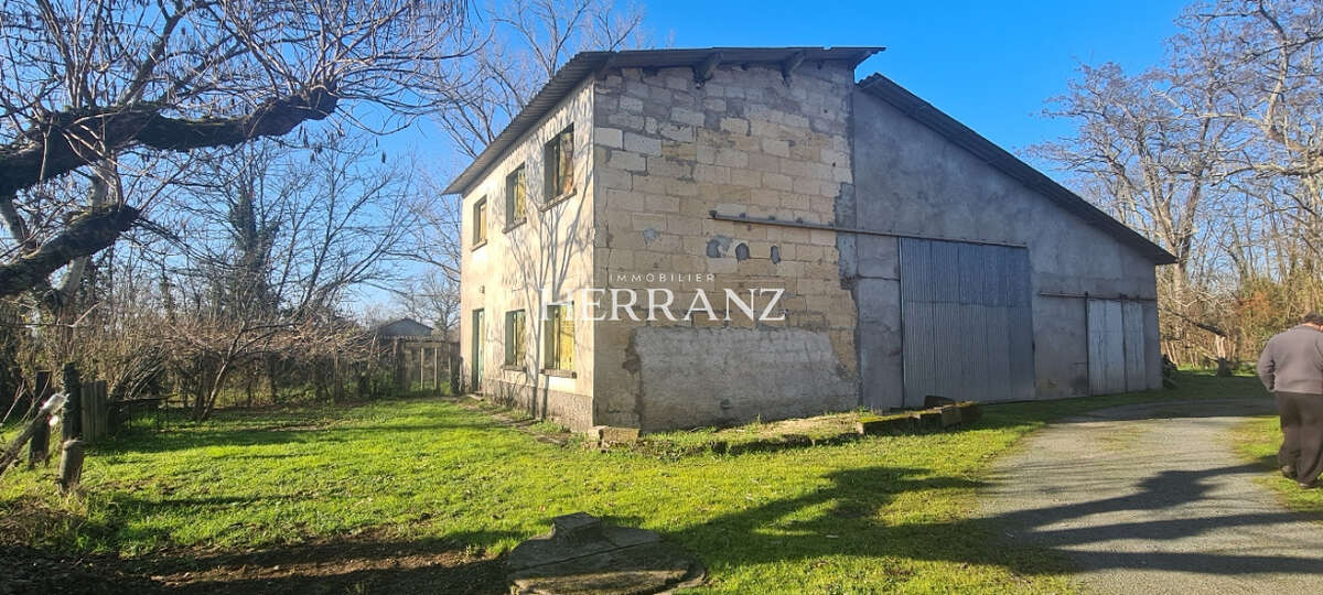 Maison à SABLONS