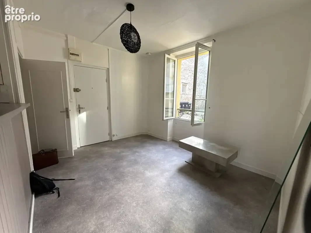 Marines centre : vends appartement 2 pièces - photo 4