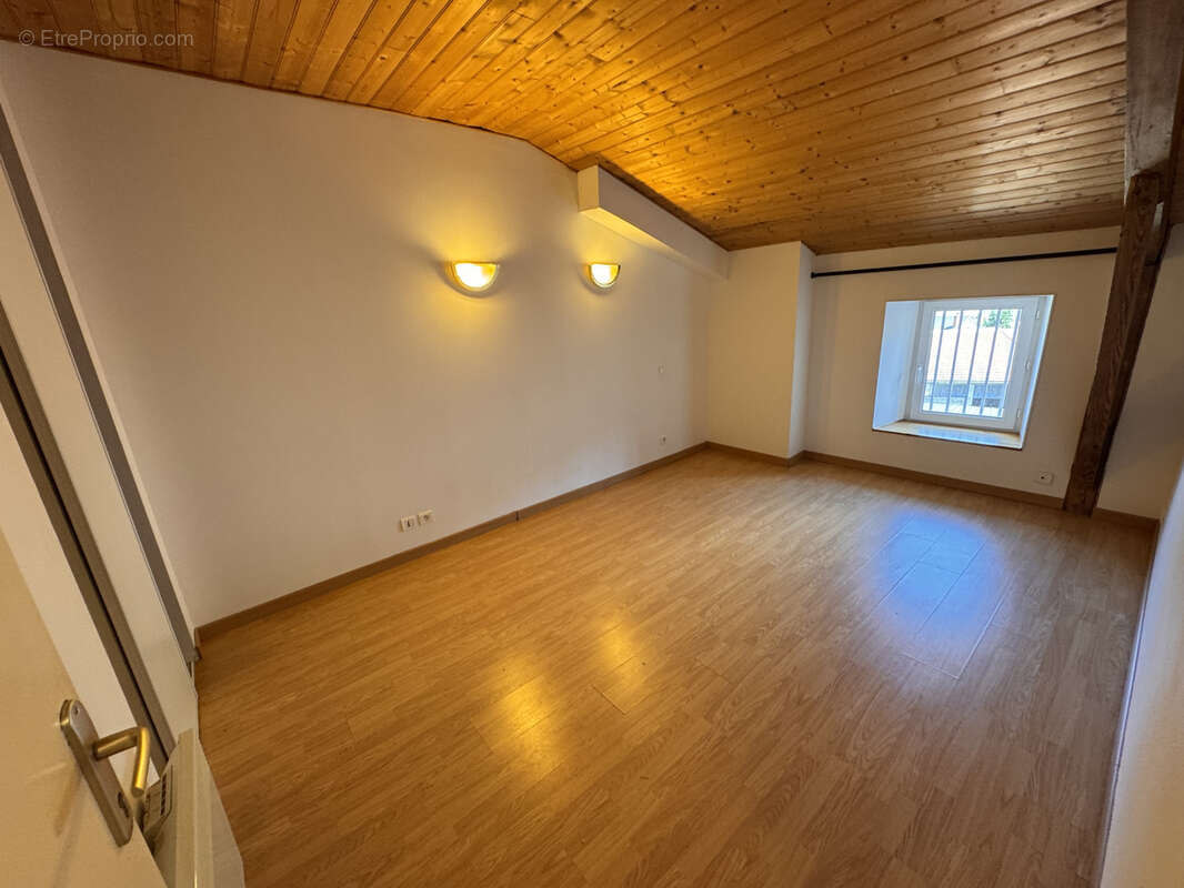 Maison à SAINT-FLOUR