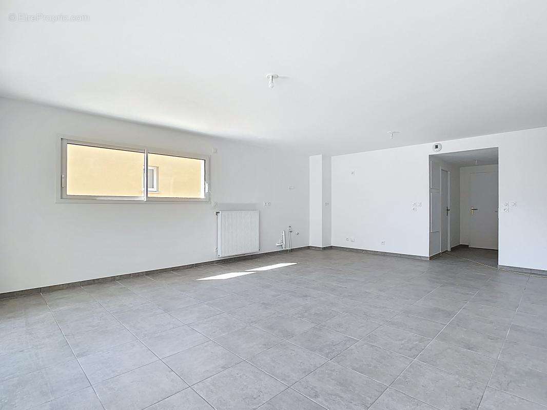 Appartement à TOURNON-SUR-RHONE