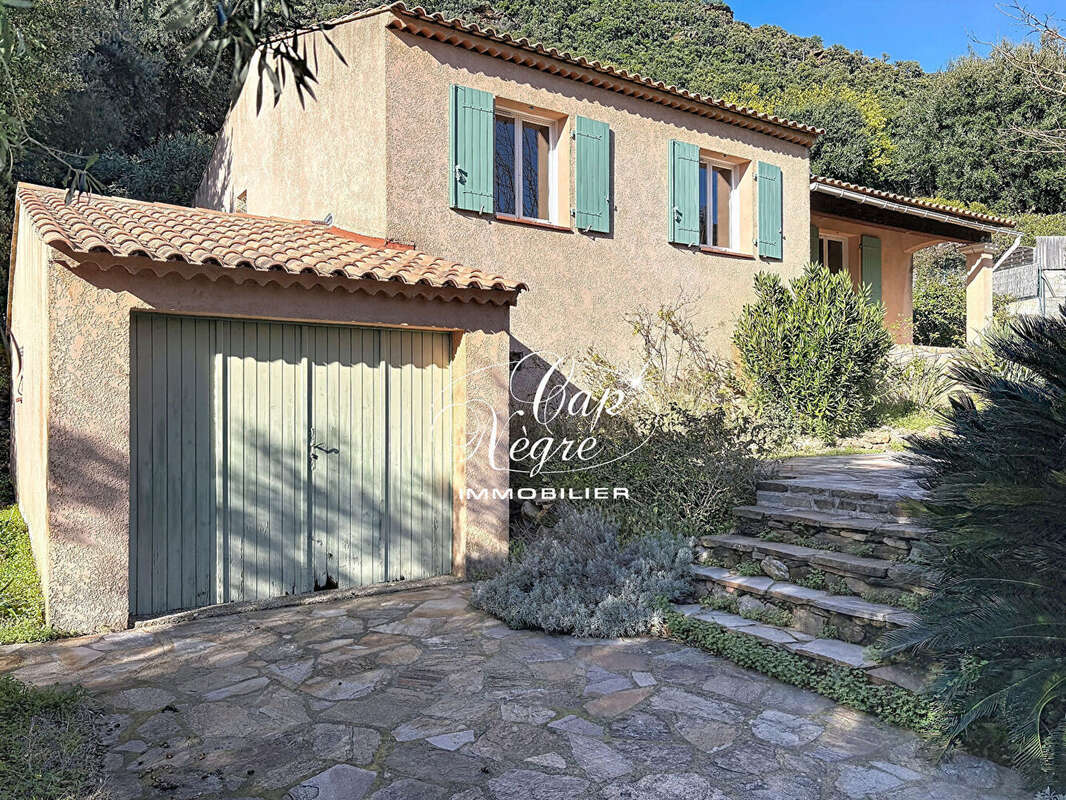 Maison à LE LAVANDOU