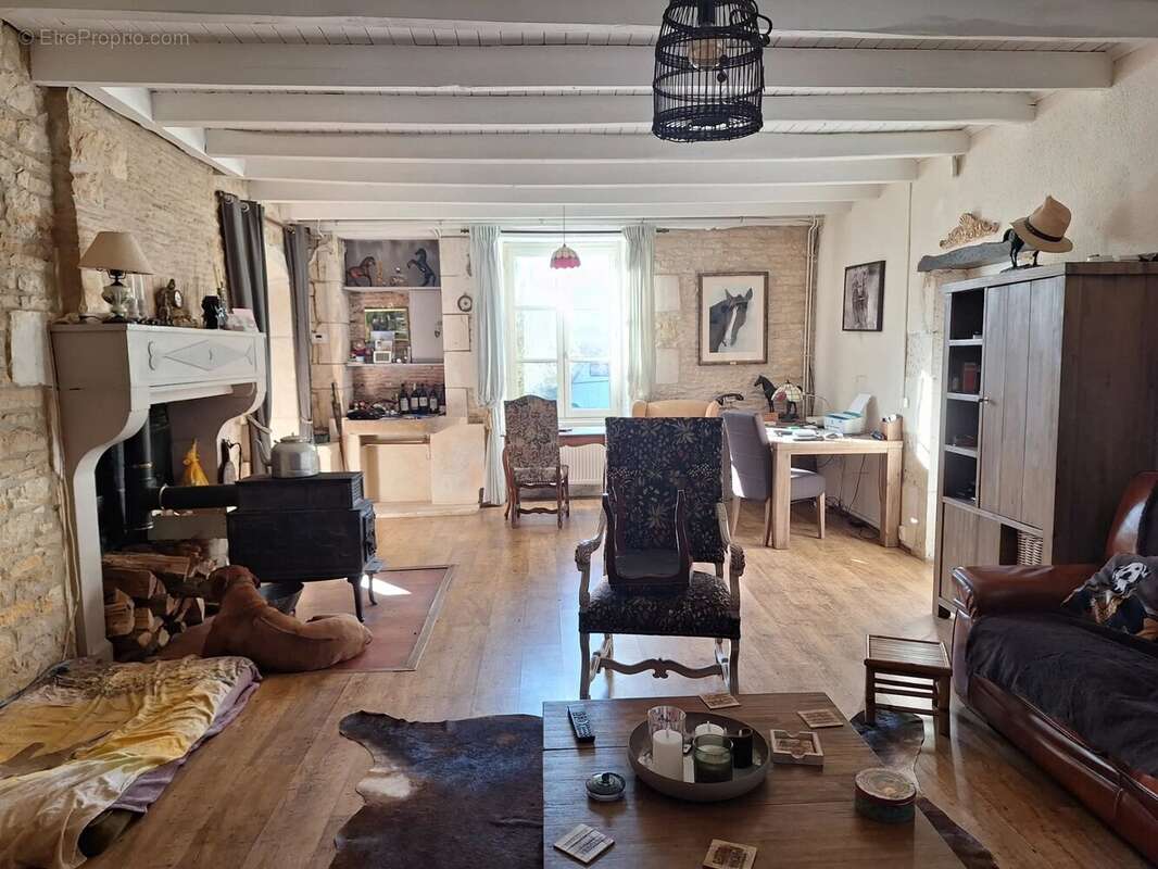 Maison à LA ROCHETTE