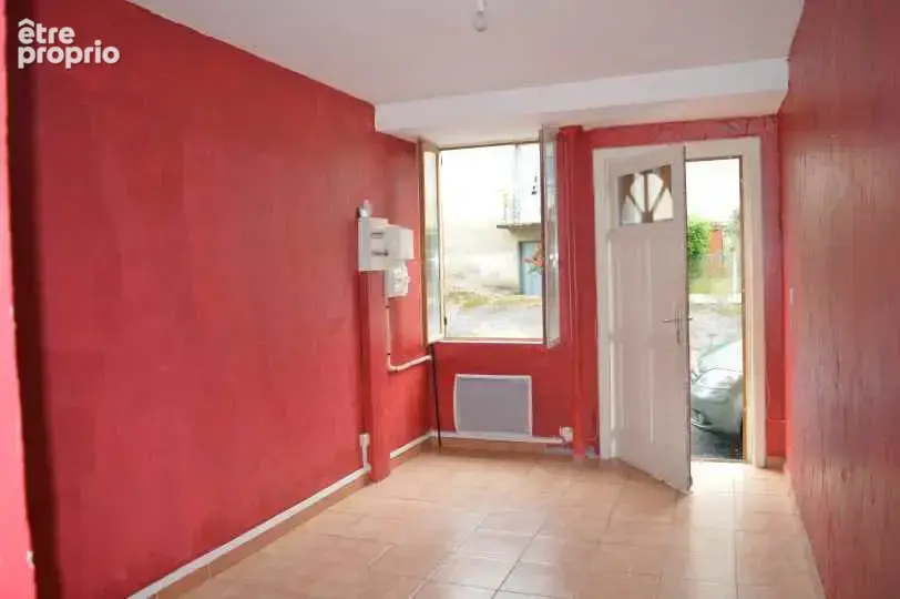 Grande maison de village de caractère, de 387 m2, avec 3 appartements, un grand atelier, un garage, et une co - photo 7
