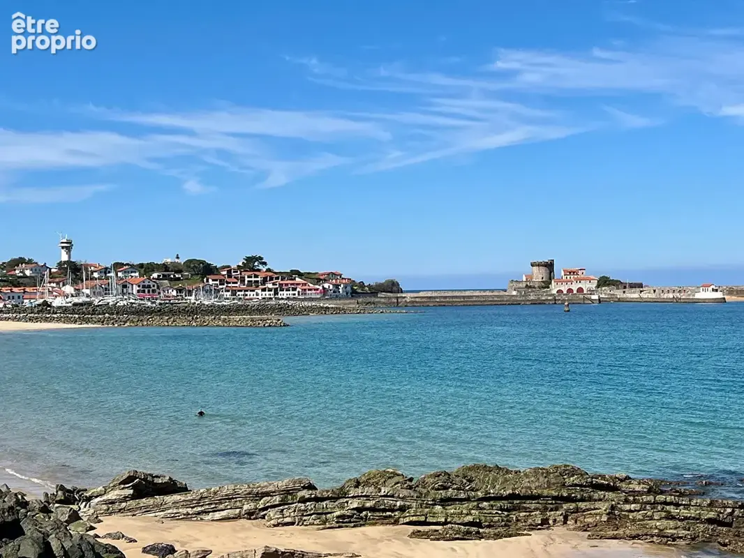 Front de mer Ciboure, plage de Socoa, appartement 80 m2 à réinventer - balcons, véranda, garage - photo 2