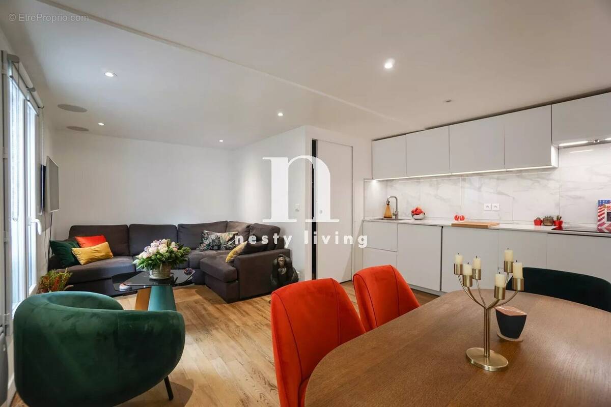 Appartement à PARIS-2E