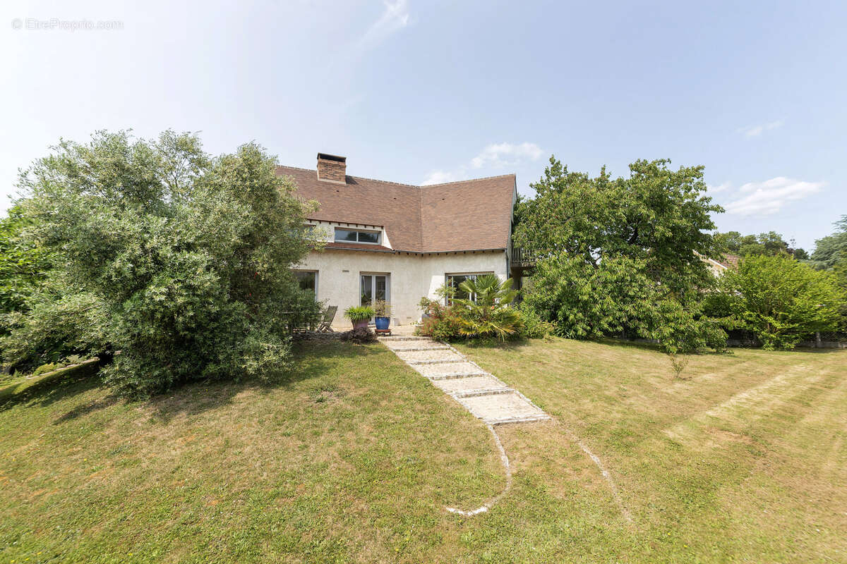 Maison à BAULNE