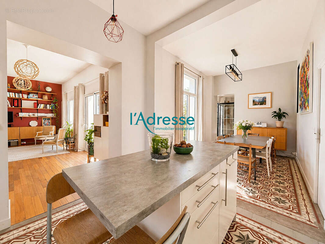 Maison à NANTERRE