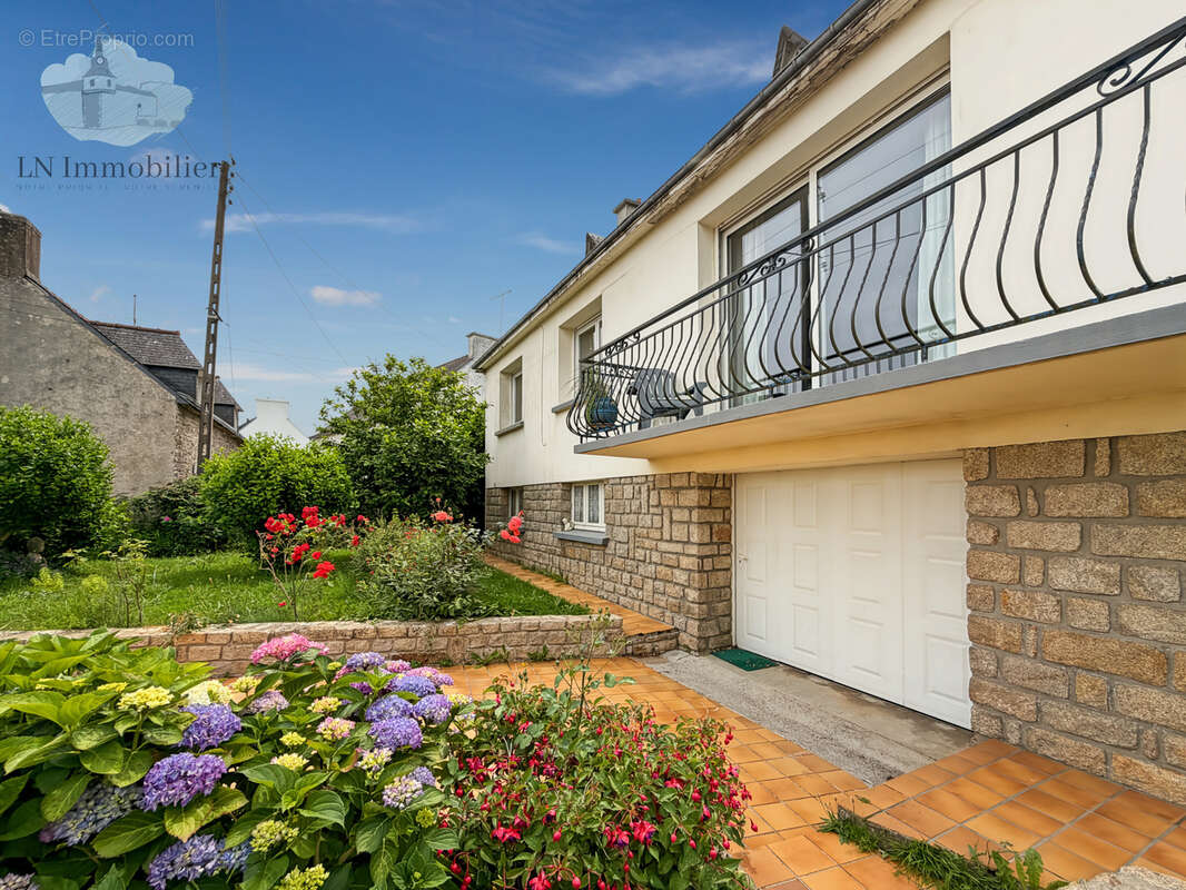 Maison à PONT-AVEN