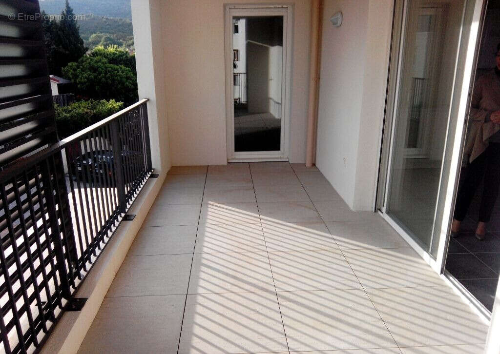Appartement à HYERES