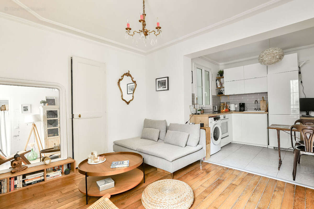 Appartement à PARIS-11E