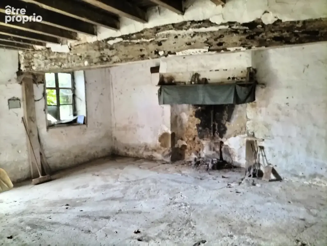 Commune de TRANS, en campagne, une maison en pierres à rénover intégralement. - photo 14