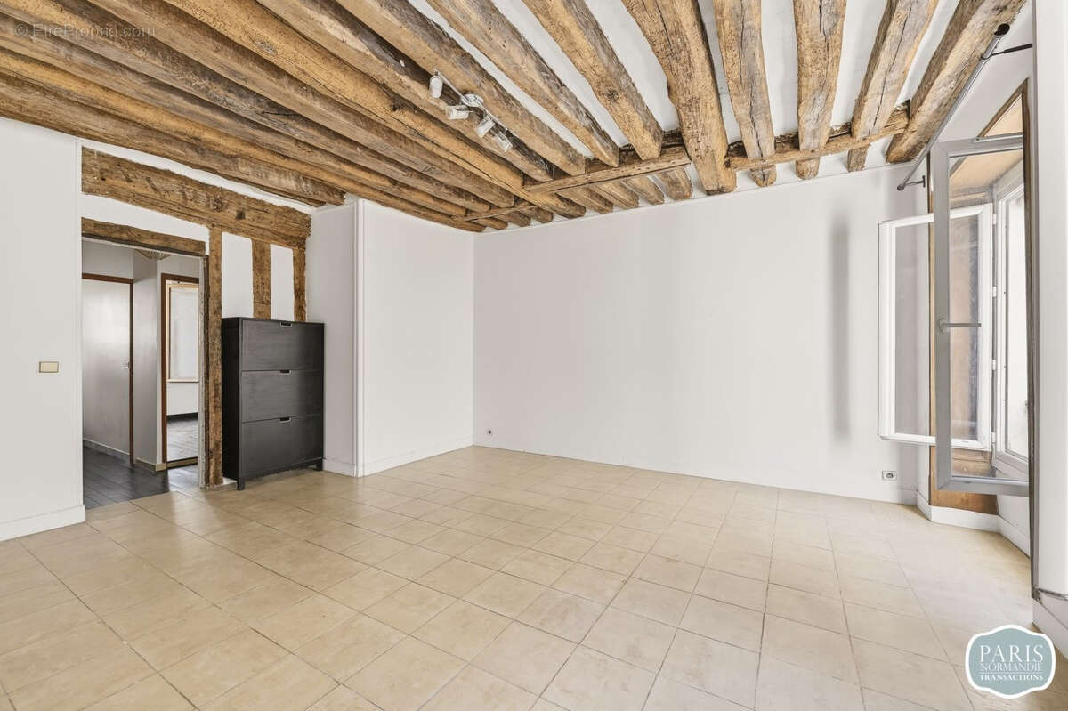 Appartement à PARIS-11E