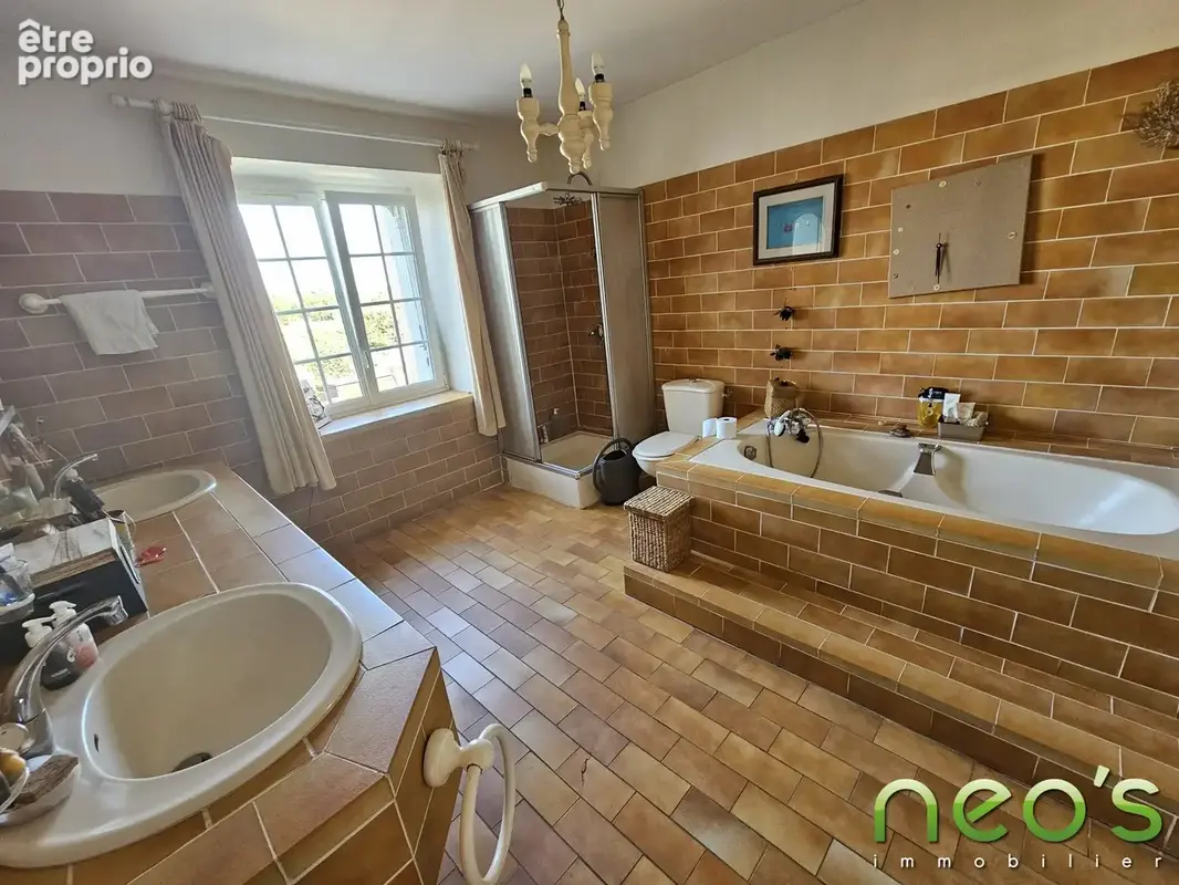 Maison 10 pièces 240 m² à vendre à Trementines (49340) - photo 9