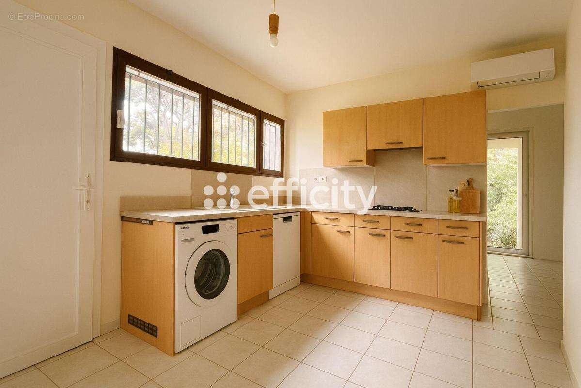 Maison à MARSEILLE-9E