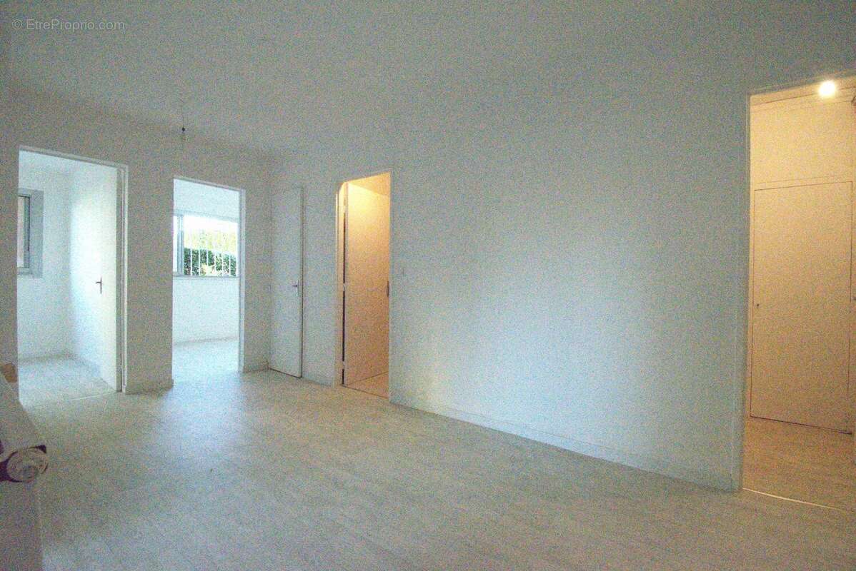 Appartement à MARSEILLE-8E