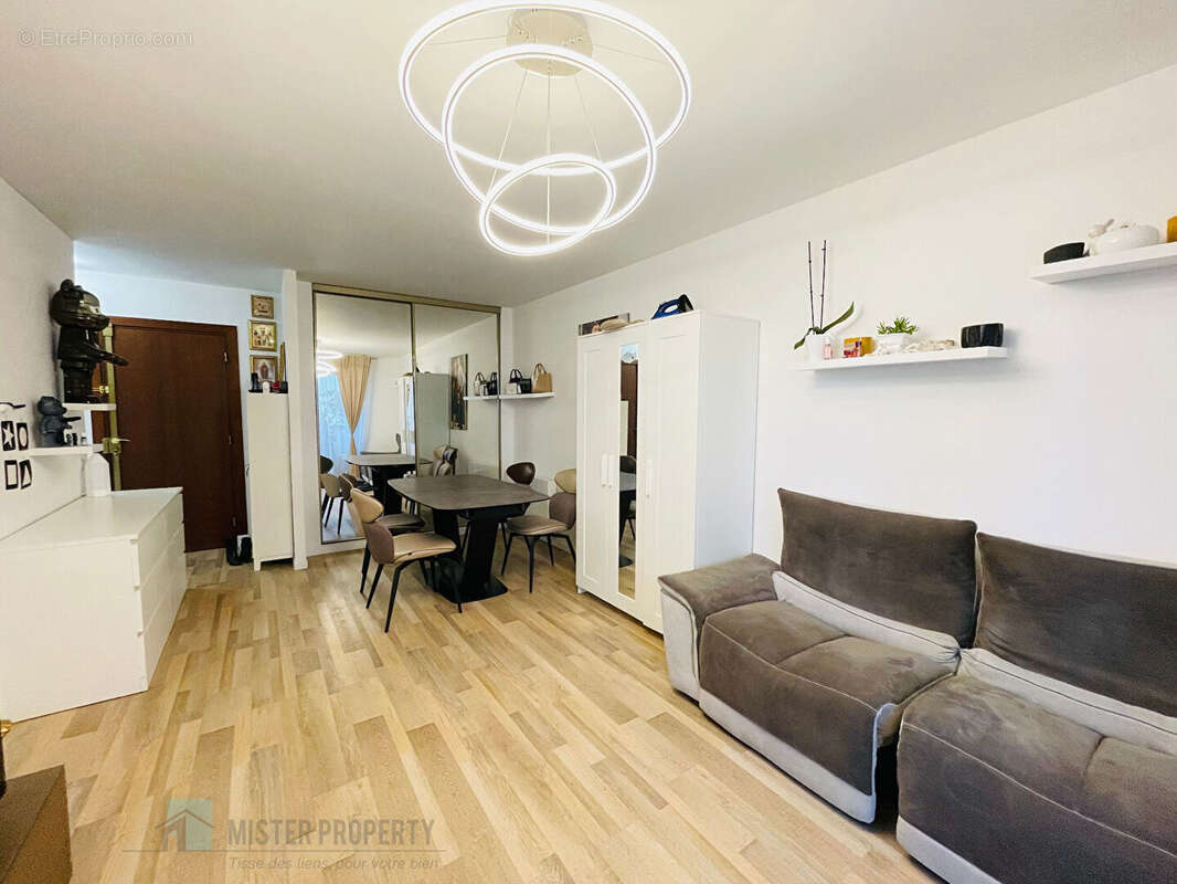 Appartement à RUEIL-MALMAISON