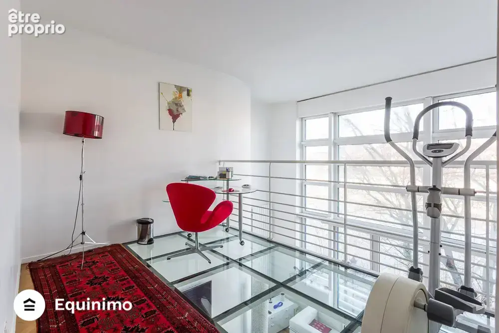Loft lumineux avec vue sur la Seine en parfait état dans une résidence grand standing avec cave et parking sit - photo 17