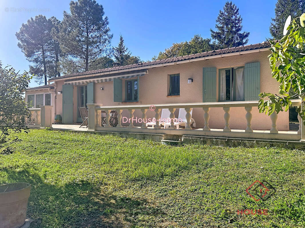Maison 84 m² à La Chapelle-Gonaguet  - photo 2