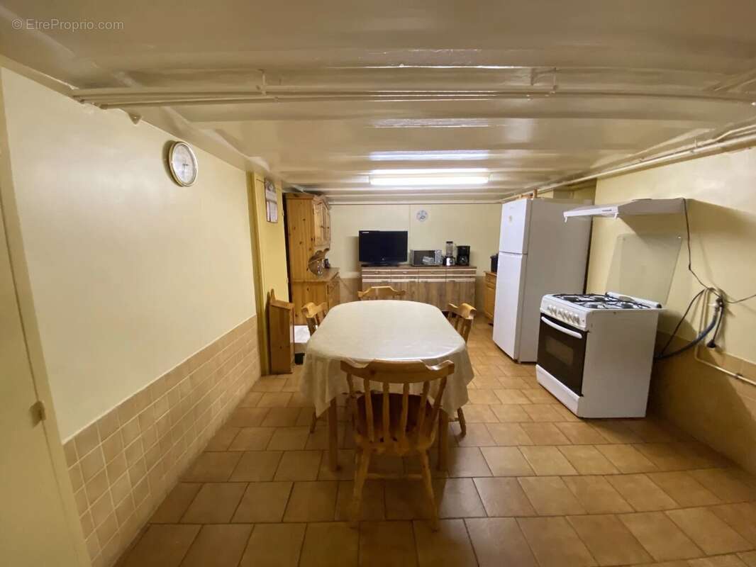 Maison à MONTREUIL-JUIGNE