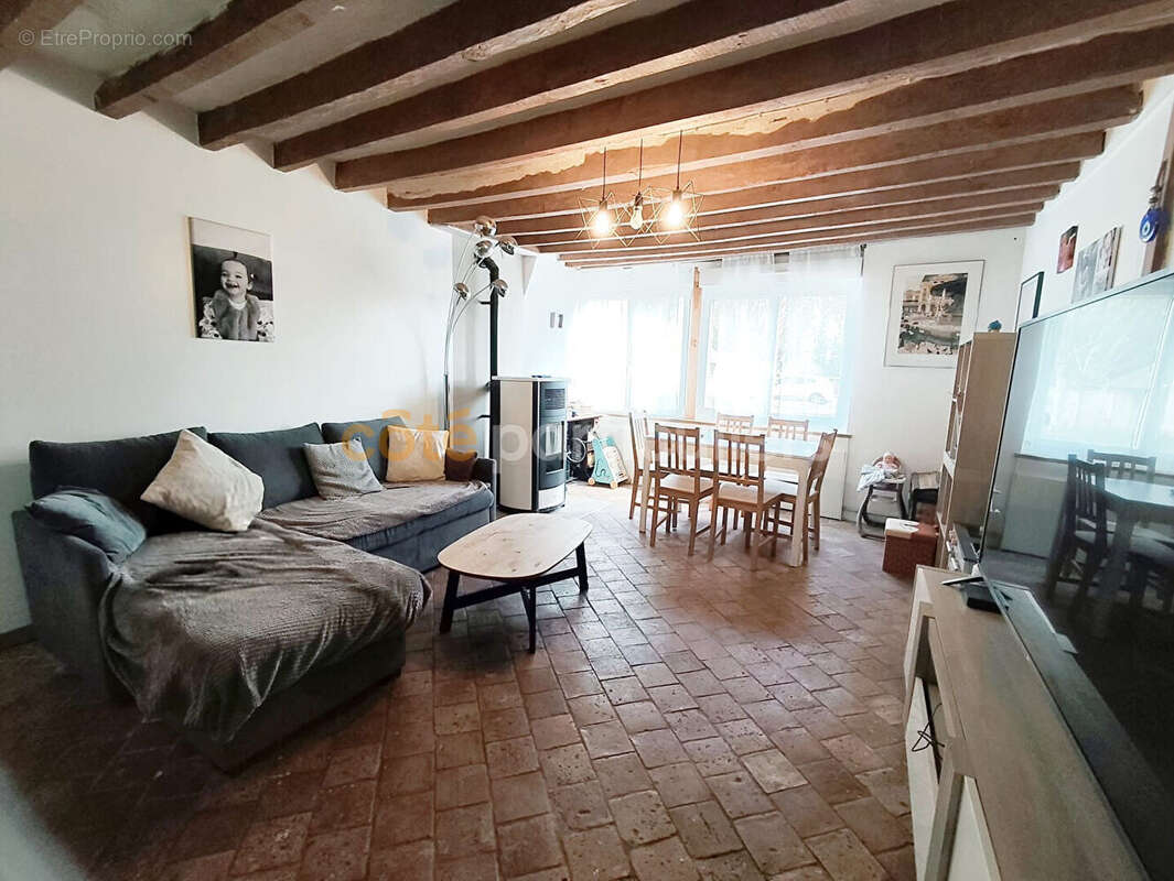 Maison à MEZIDON-CANON
