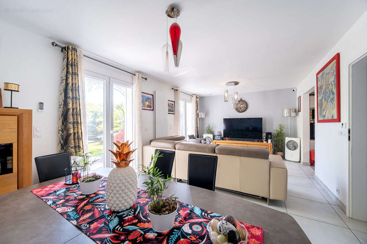 Maison à VILLENEUVE-SAINT-GEORGES