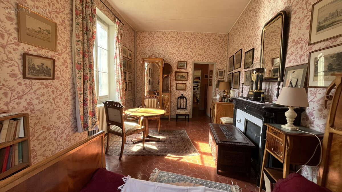 Maison à PERNES-LES-FONTAINES