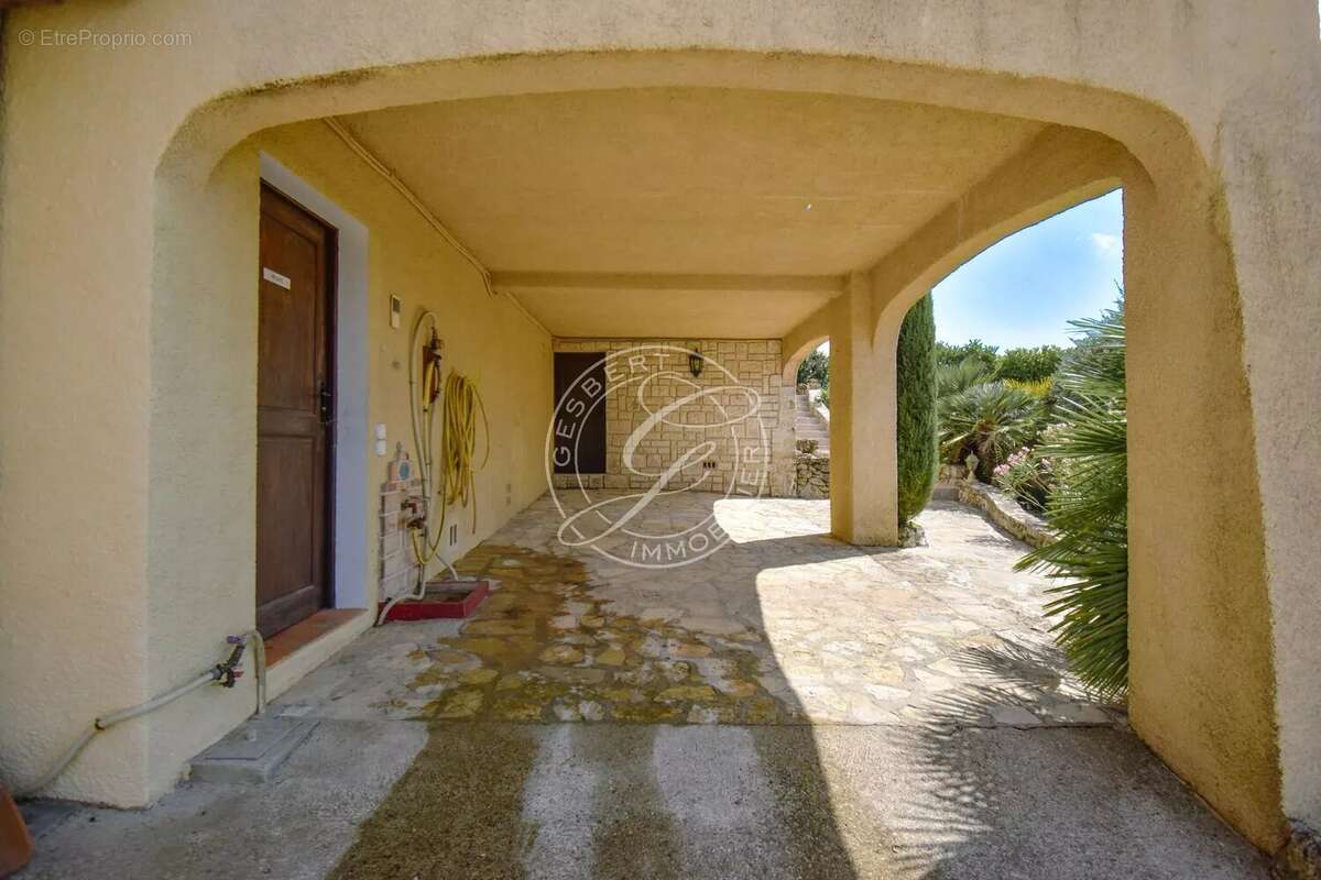 Maison avec vue panoramique et piscine à débordement – Domaine de Saint-Pierre de Tourtour - photo 31
