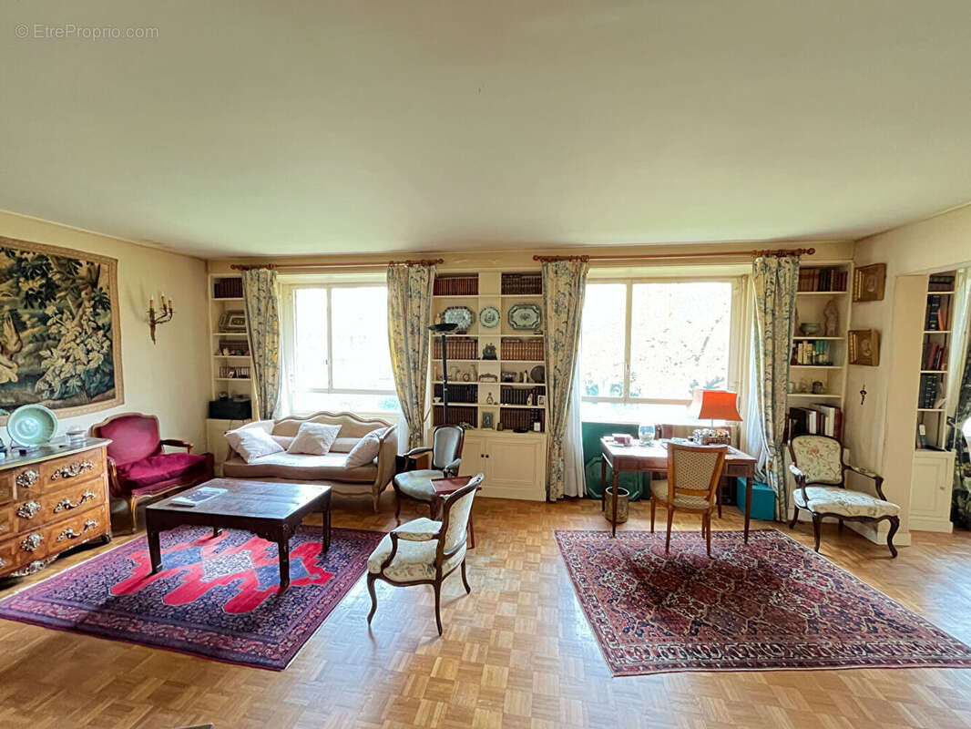 Appartement à SAINT-CLOUD