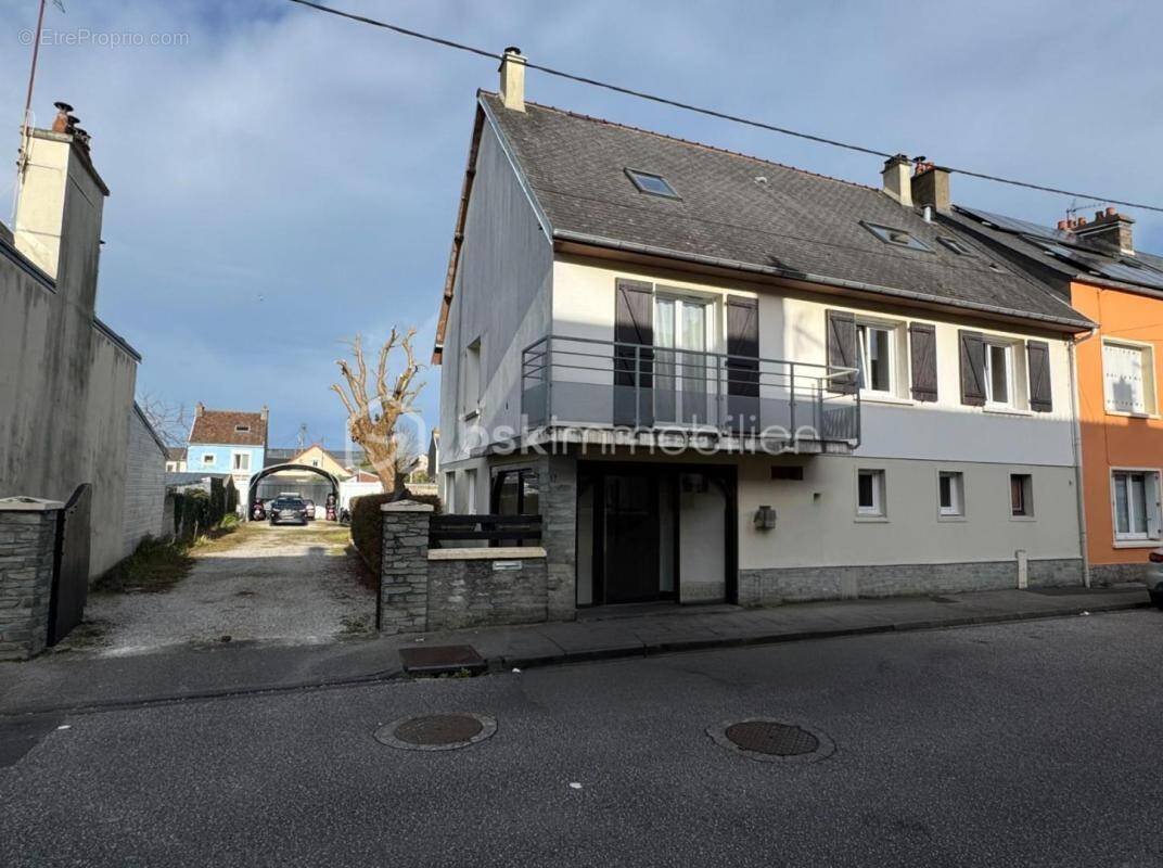 Maison à TOURLAVILLE