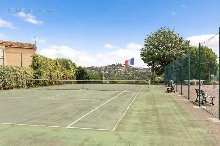 Maison à VILLENEUVE-LOUBET