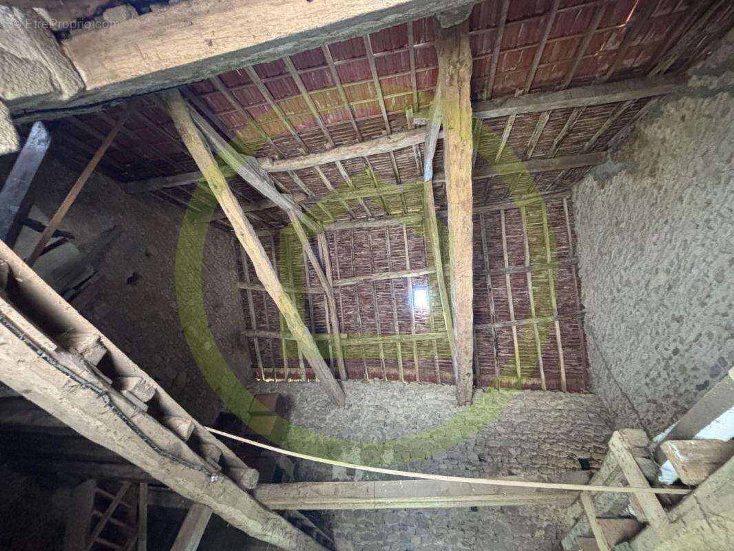 Maison à CHENERAILLES