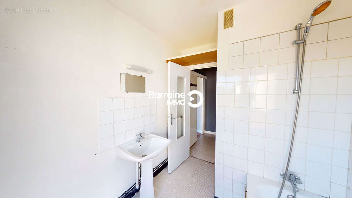 A vendre exclusivite brest saint michel appartement t1 bis 35m² - photo 10