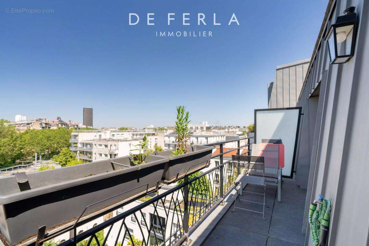Appartement à PARIS-14E