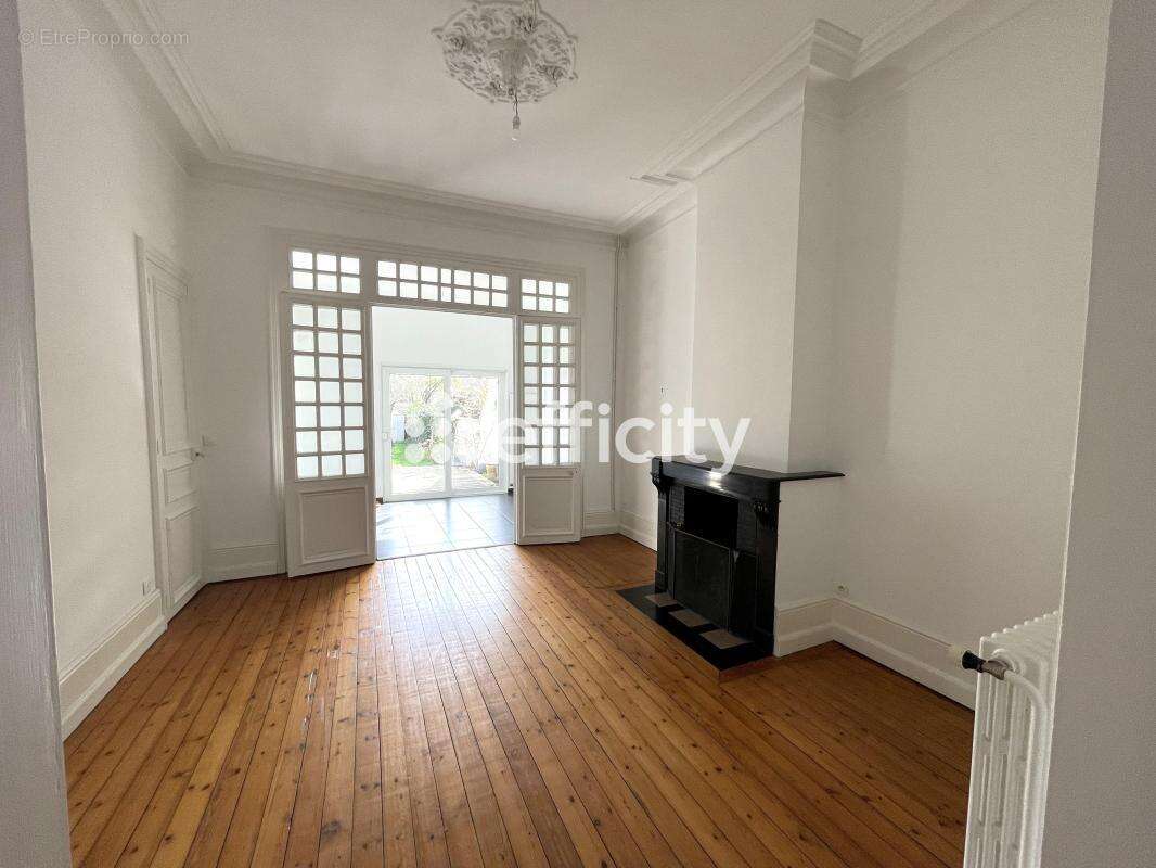 Maison à VALENCIENNES