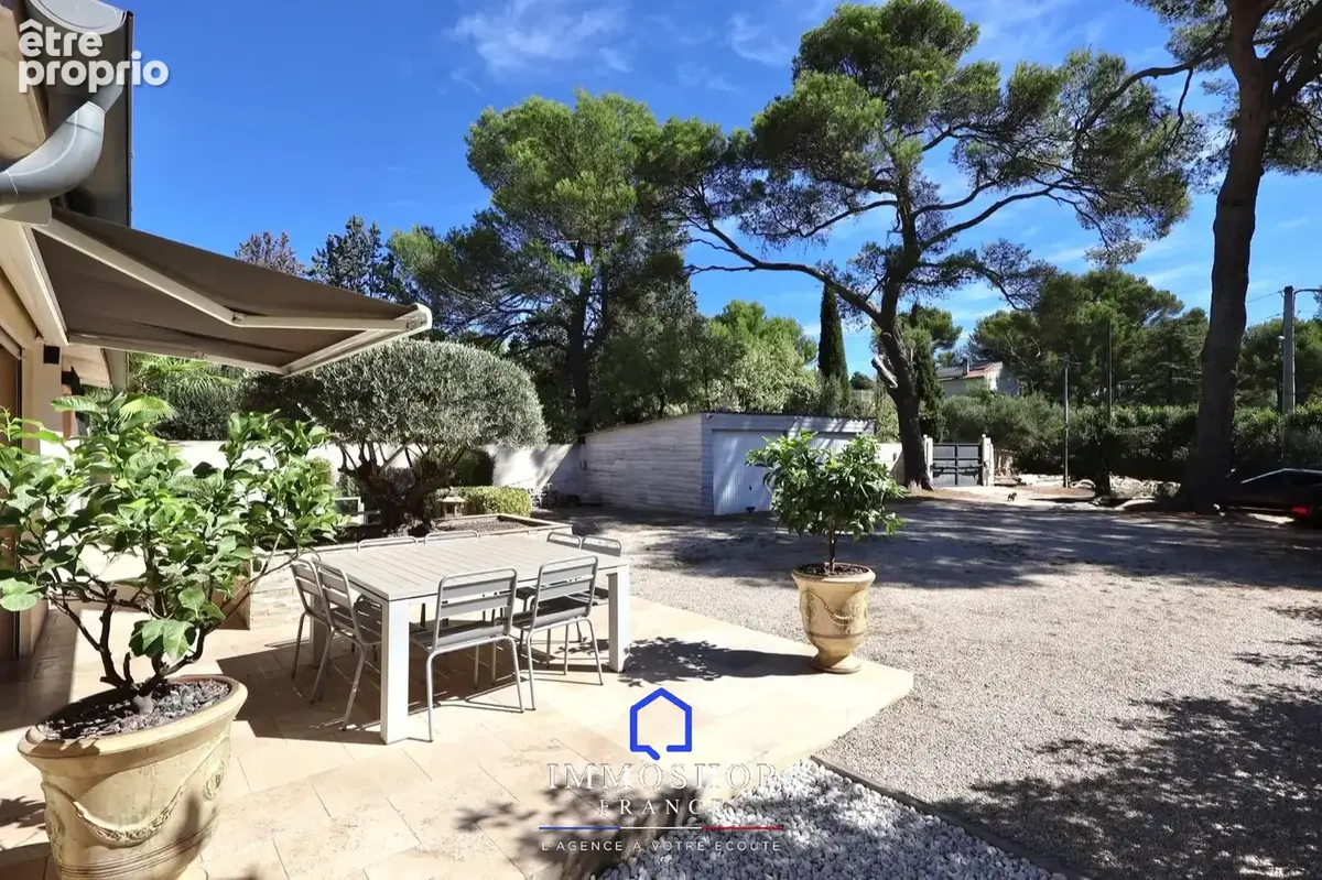 Villa 200m2 T5 - La Salette 13011 Marseille - photo 17
