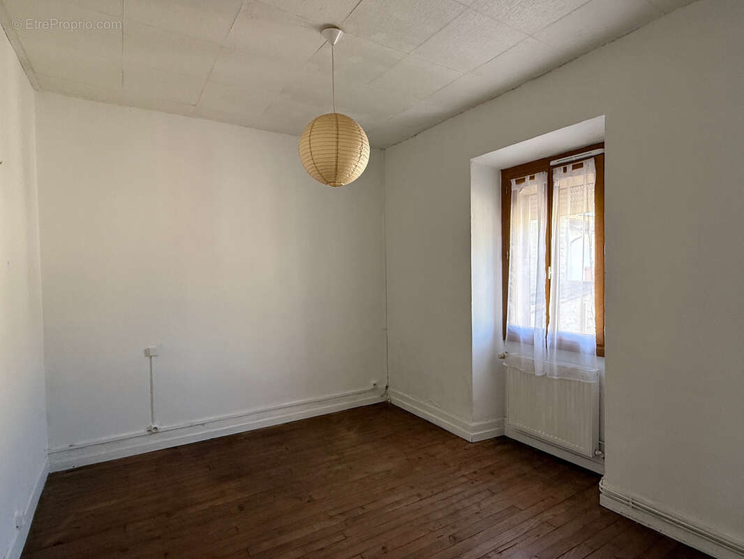 Maison à SAINT-MARTORY