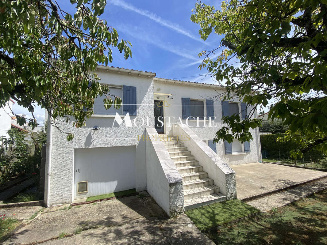 Maison à VAUX-SUR-MER