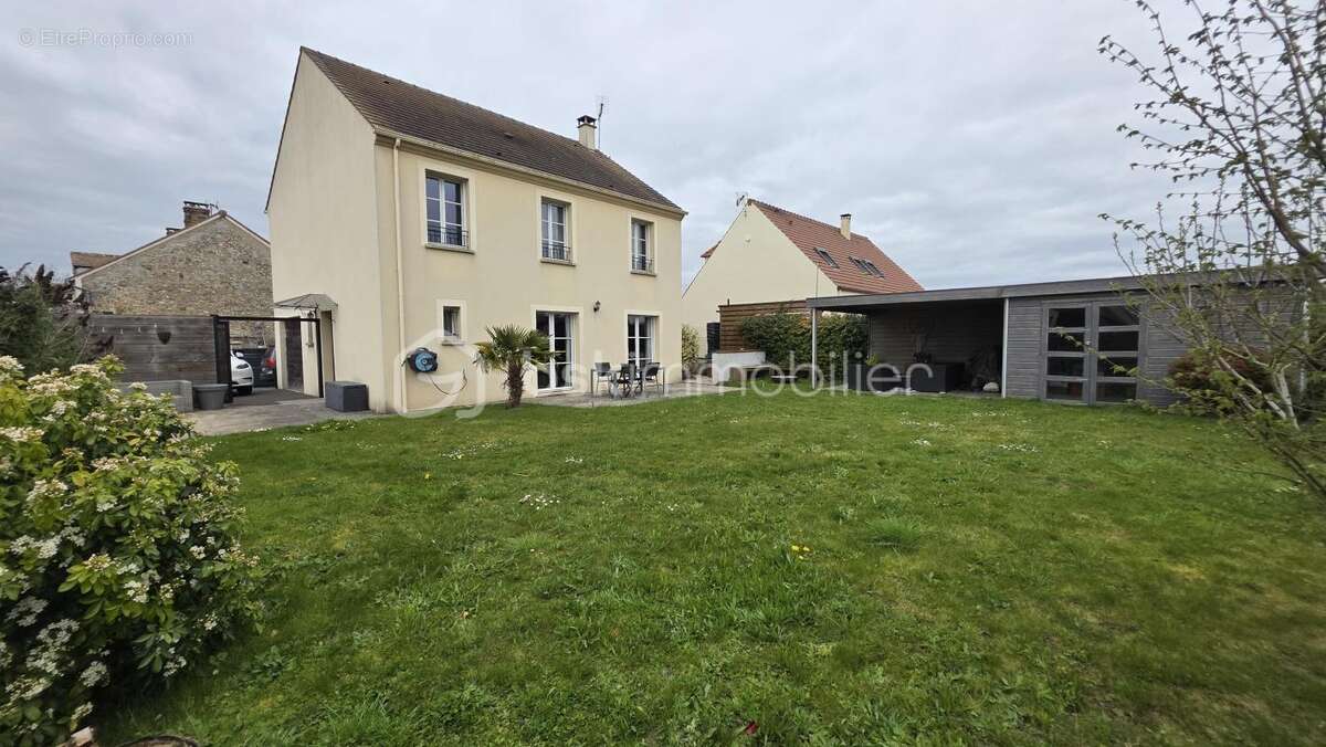 Maison à MONTEREAU-SUR-LE-JARD