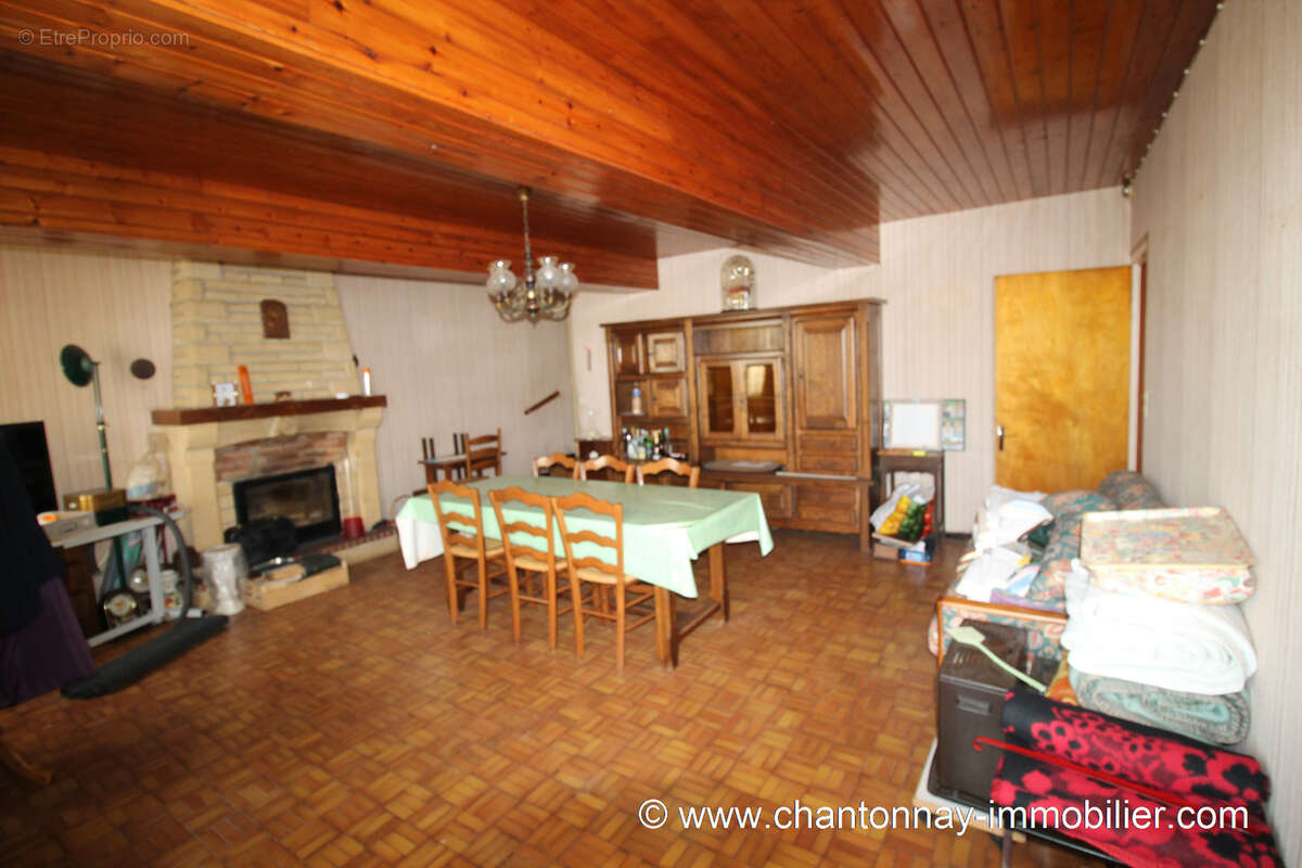 Maison à ROCHETREJOUX