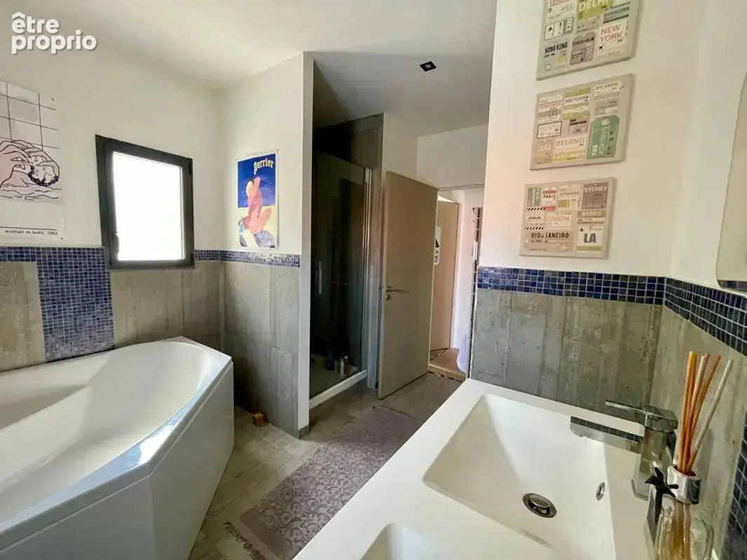 BAYONNE, Maison de ville contemporaine de 181m² - photo 14