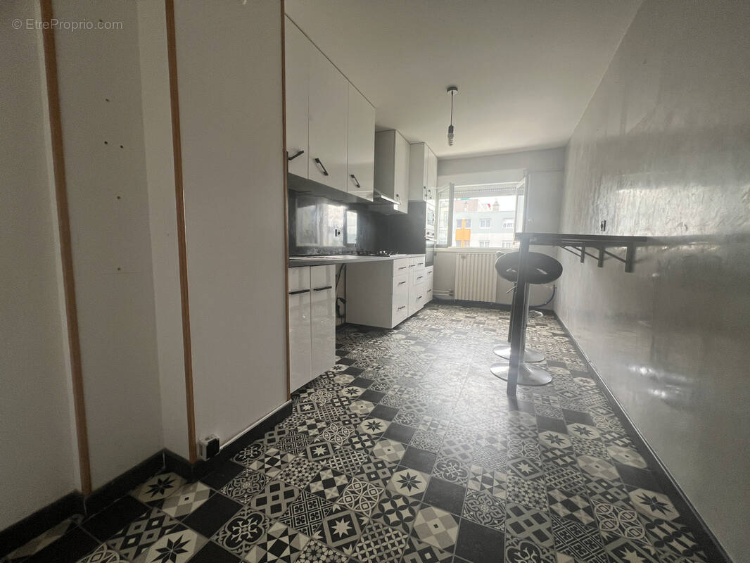 Appartement à SAINT-ETIENNE