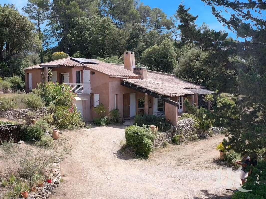 Maison à BARJOLS