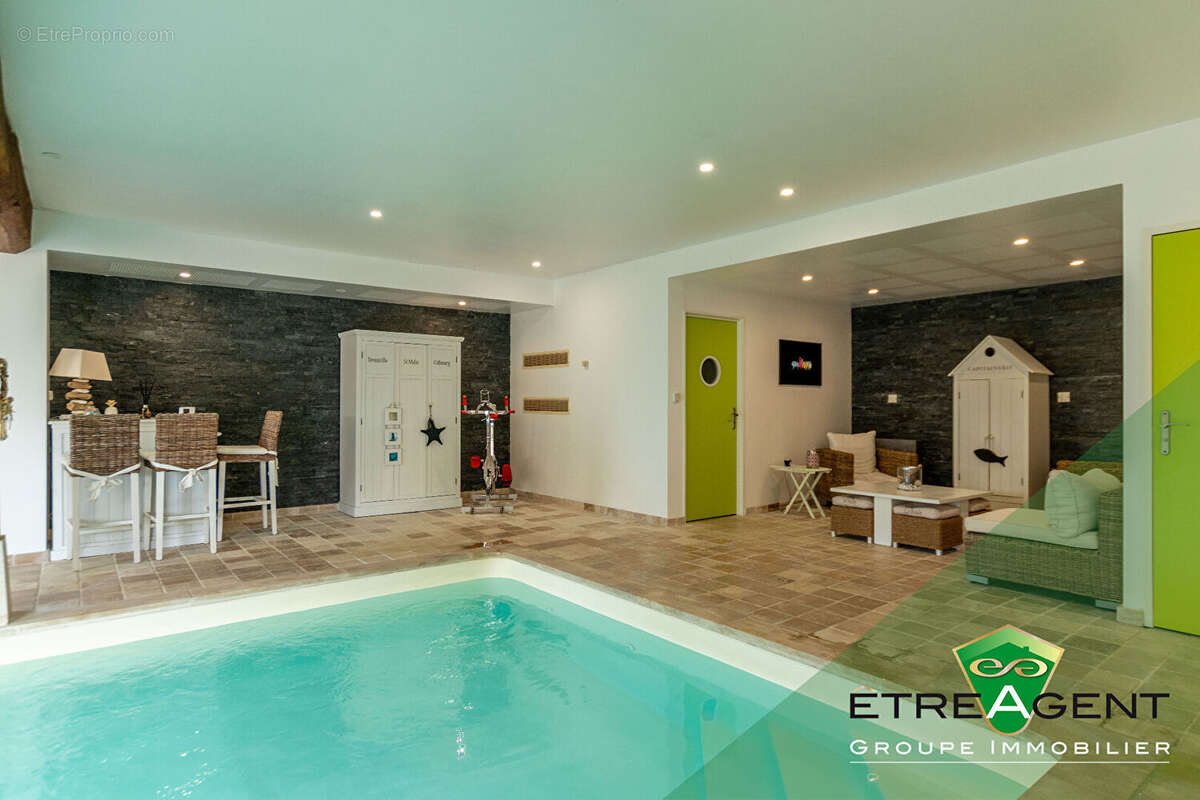 Maison SAINT AUBIN D'ÉCROSVILLE - 379 m² - 5 chambres - photo 3