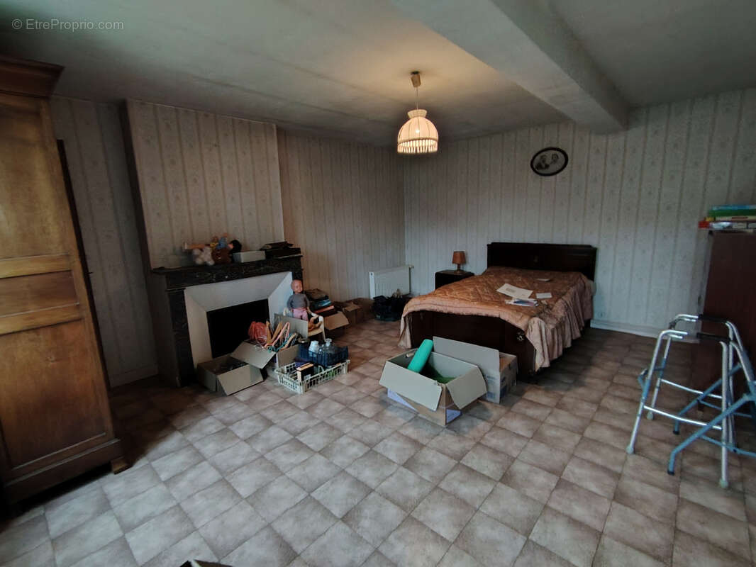 Maison à SAINT-SEROTIN