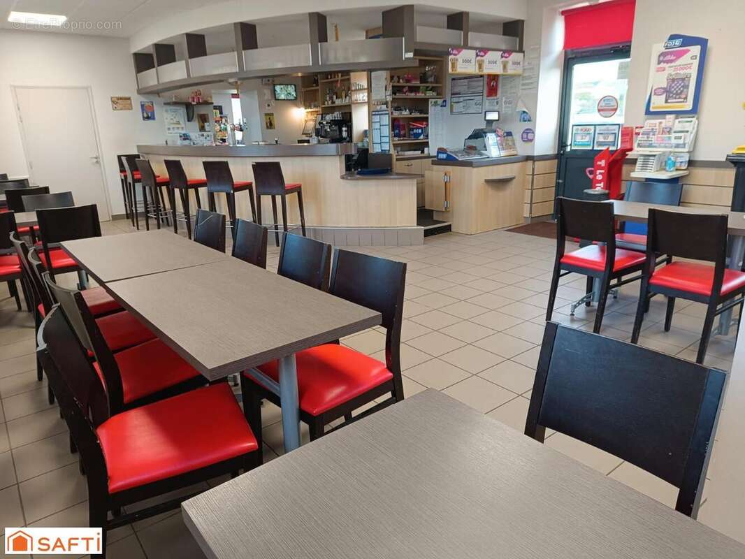 Photo 2 - Commerce à PLOUEGAT-MOYSAN