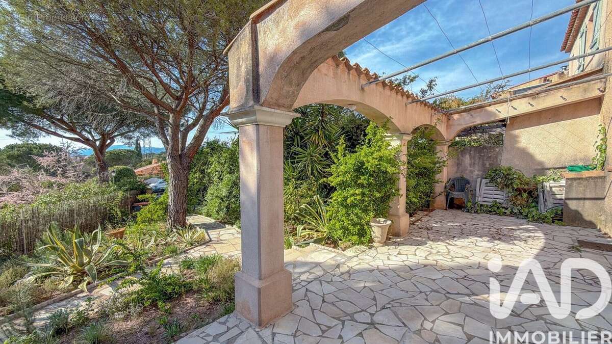 Photo 2 - Maison à FREJUS