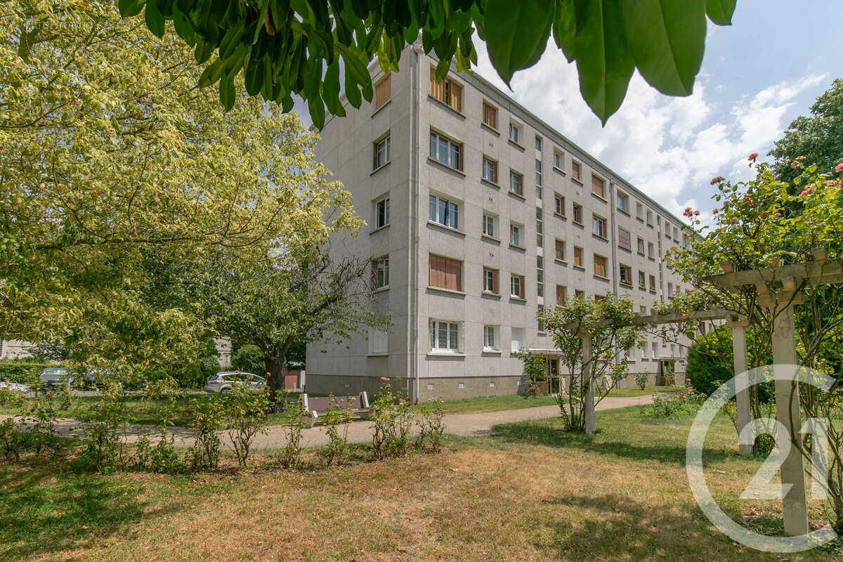 Appartement à CHAMPIGNY-SUR-MARNE