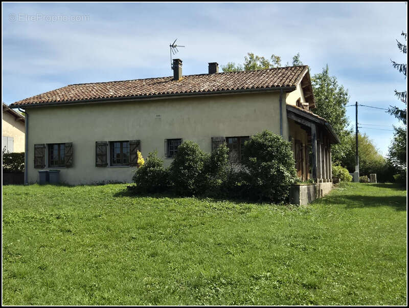 Maison à LA ROMIEU