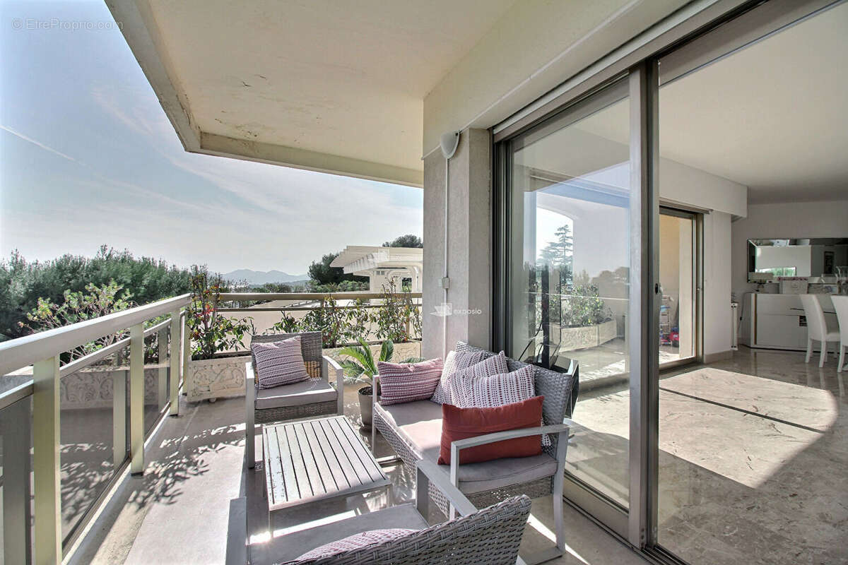 Appartement à LE CANNET