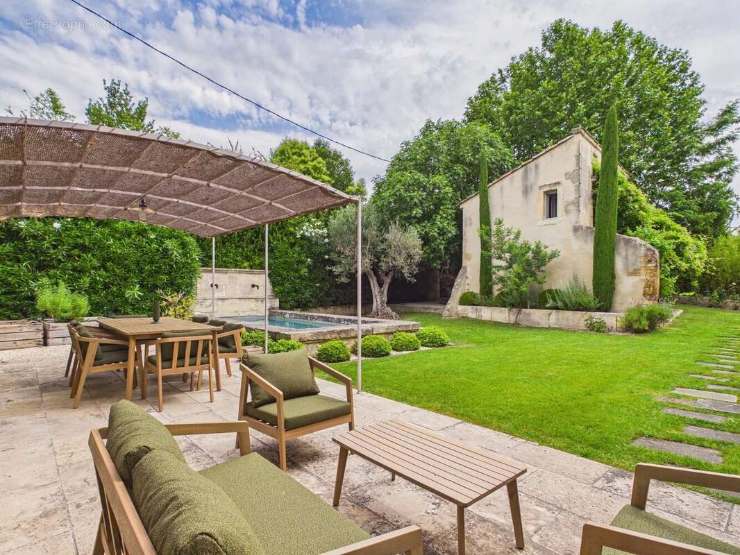 Mas de charme au coeur du village de Mouriès - photo 8